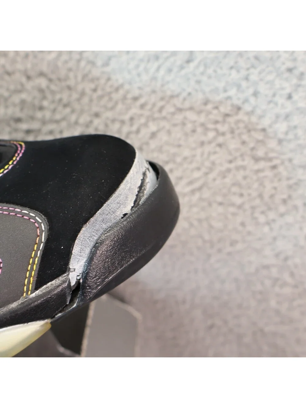 Air Jordan 6 Retro Lakers Size 11 w Box, Read Repair
